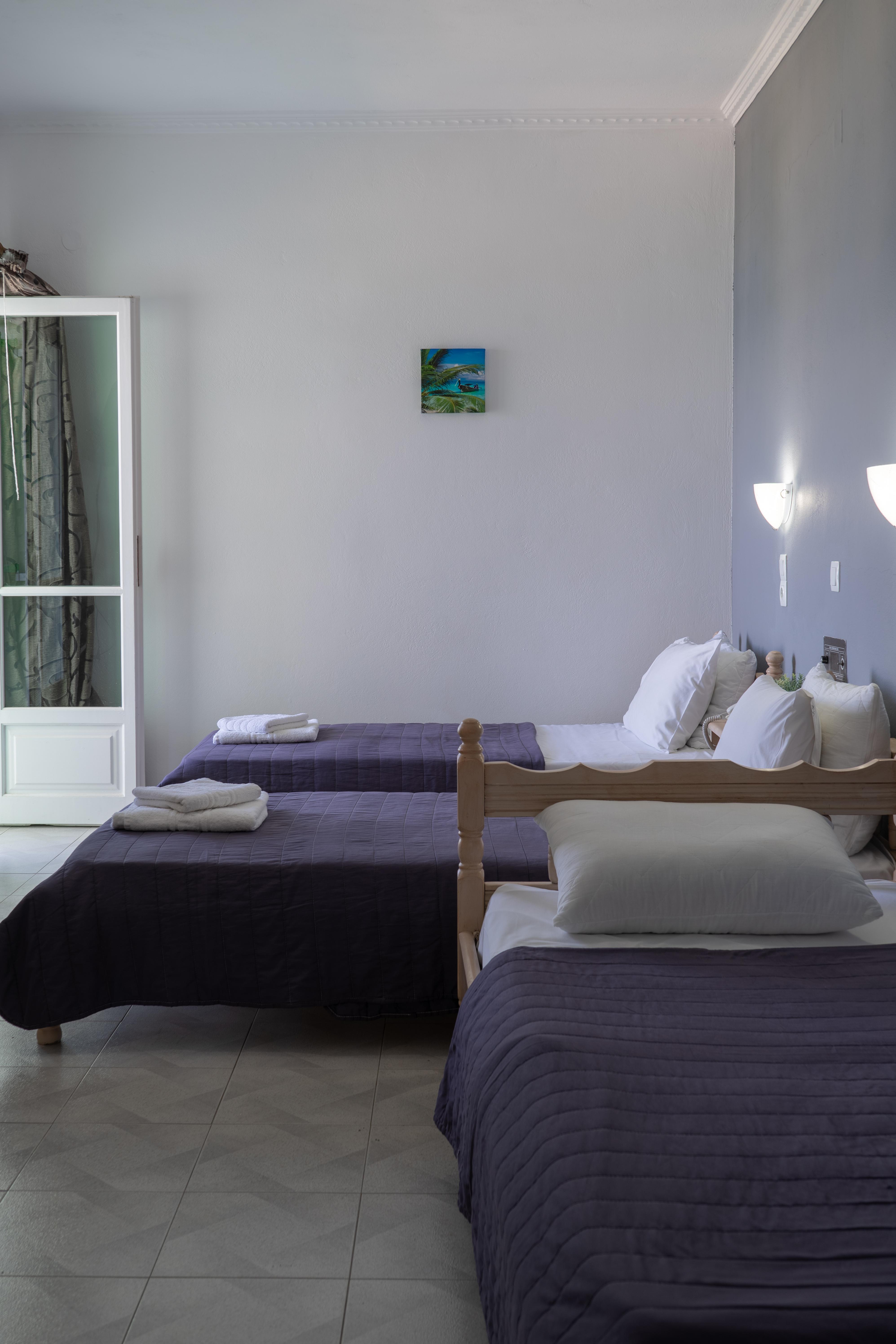 Tropicana Inn Нидри Екстериор снимка