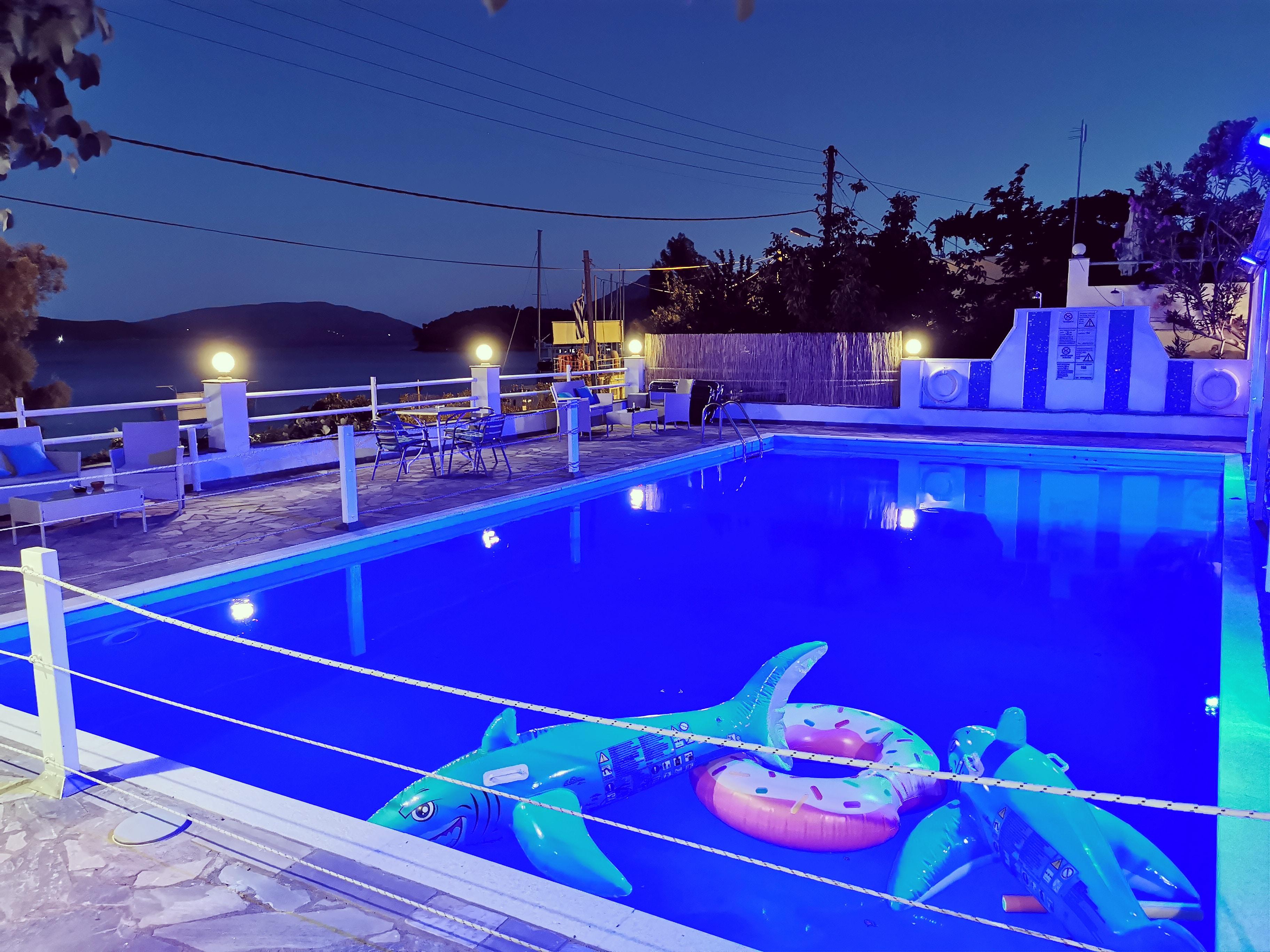 Tropicana Inn Нидри Екстериор снимка