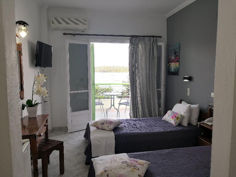 Tropicana Inn Нидри Екстериор снимка
