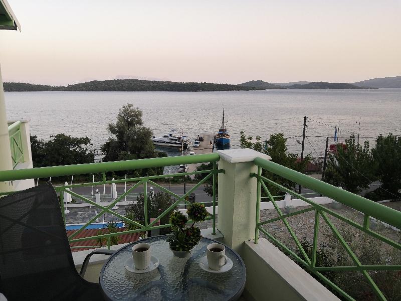 Tropicana Inn Нидри Екстериор снимка