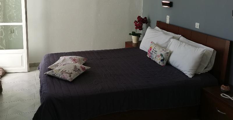 Tropicana Inn Нидри Екстериор снимка